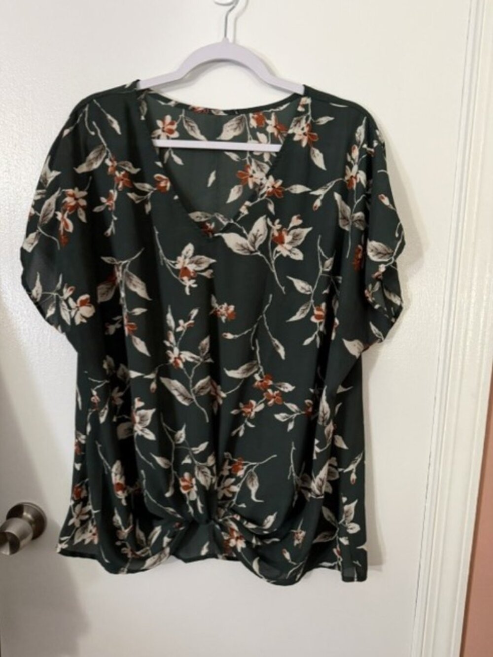 Floral Front-Knot V-Neck Short Sleeve Top | Olive Green | Size XXL